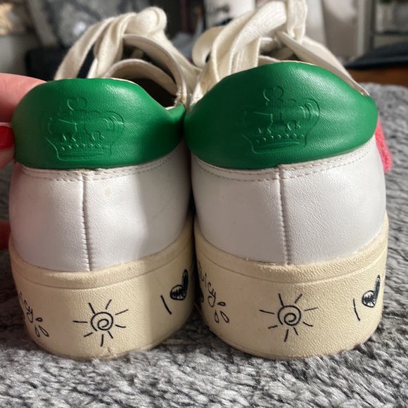 JUICY COUTURE PREPPY PLATFORM SNEAKER SHOE, GENTLY USED, SIZE 9 fits like an 8.5 - Picture 4 of 7
